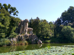 L'Appennino, statua del Gigante di Giambologna.