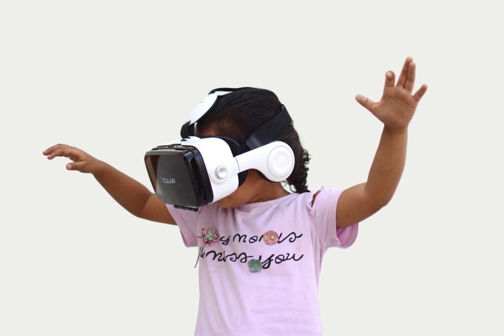 Realtà virtuale e attività culturali online per bambini