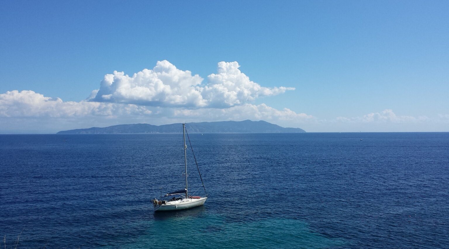 Una vacanza in barca tra le isole dell'Arcipelago toscano