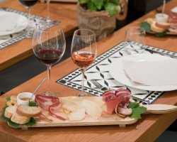 Degustazione di vini in Puglia con pernottamento in una masseria esclusiva