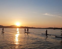 Stand up Paddle al tramonto in Sardegna