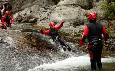 Canyoning along Artogna stream in Piedmont