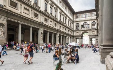 Uffizi Gallery walking tour with Skip the Line ticket in Florence