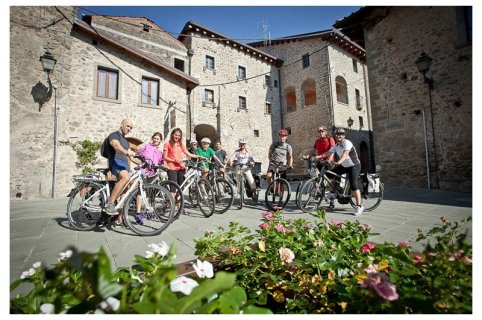 Tour con e-bike e percorso enogastronomico in Lunigiana
