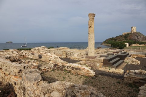 Tour in Sardegna e visita guidata del sito archeologico di Nora