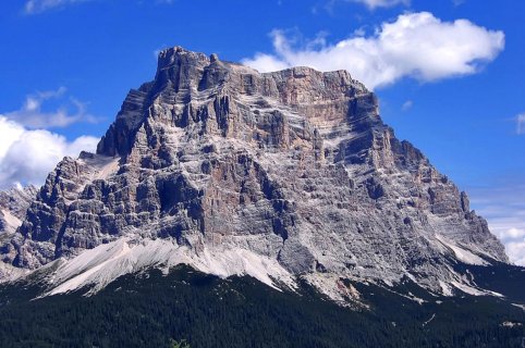 3-days hiking to discover the Dolomites